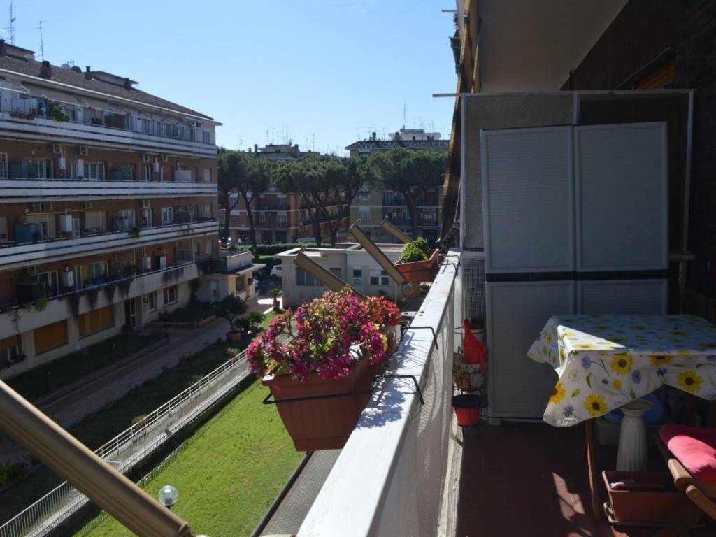 appartamento in vendita a Roma in zona Portuense