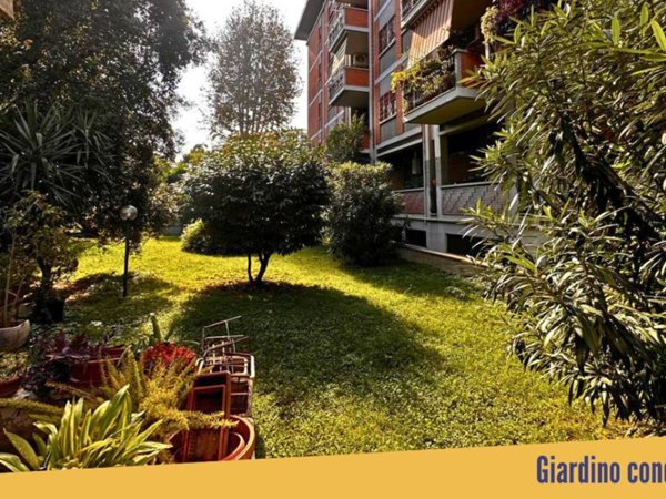 appartamento in vendita a Roma in zona Tuscolano