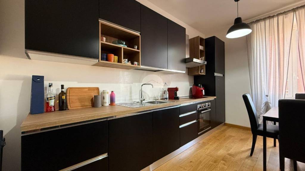 appartamento in vendita a Roma in zona Tuscolano