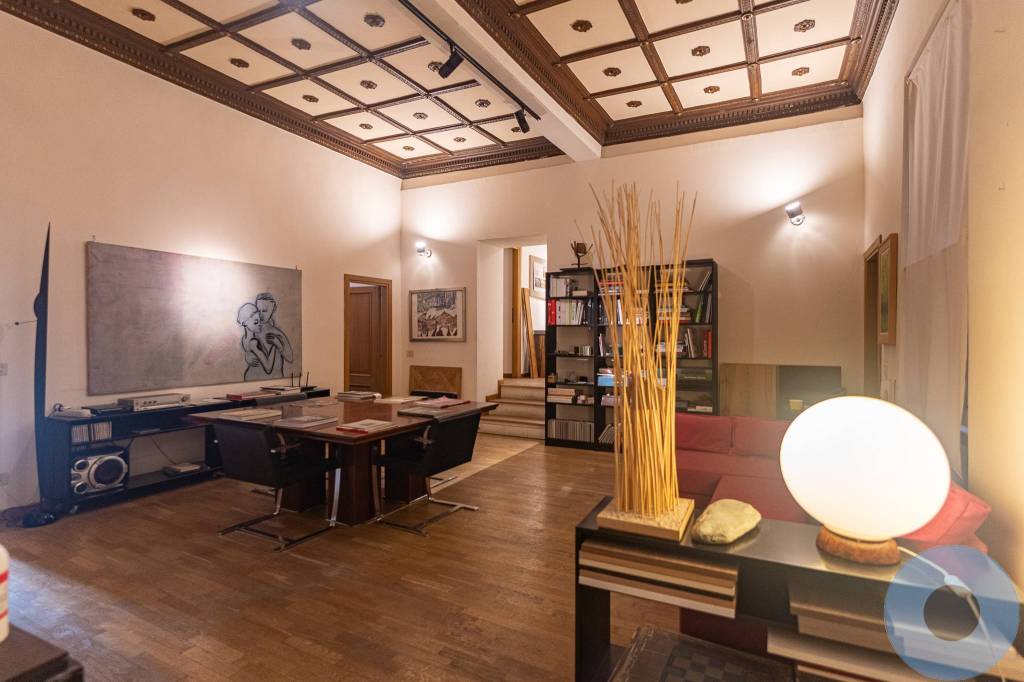 appartamento in vendita a Roma in zona Parione/Sant'Eustachio