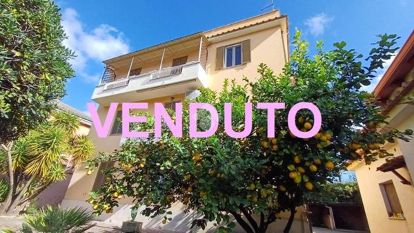 appartamento in vendita a Roma in zona Appio Pignatelli