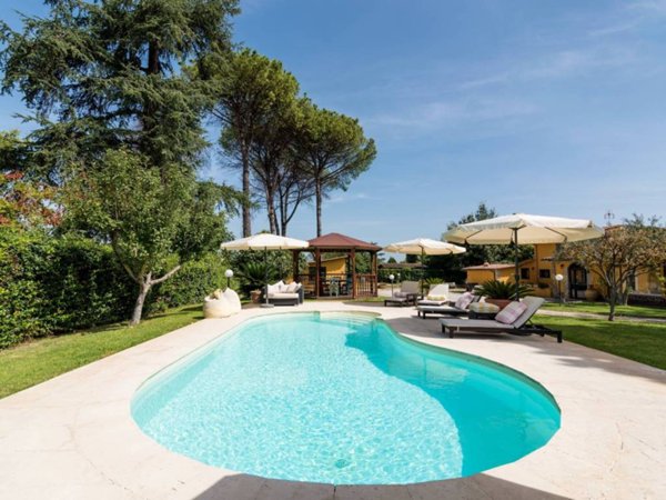 casa indipendente in vendita a Roma in zona Castel di Leva