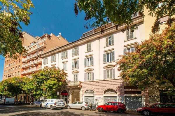 appartamento in vendita a Roma in zona Ostiense