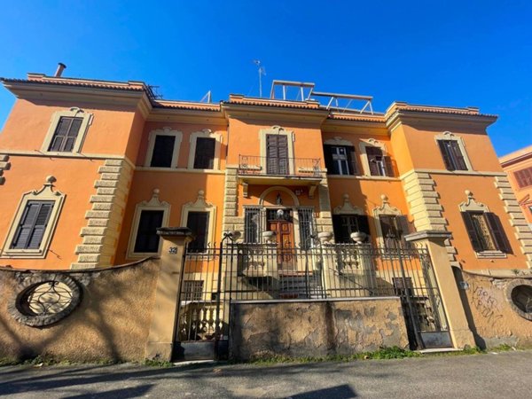casa indipendente in vendita a Roma in zona Nomentano