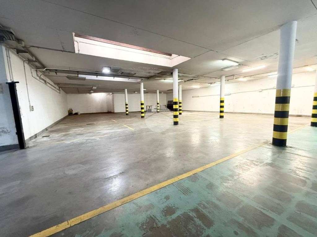 ufficio in vendita a Roma in zona Borghesiana