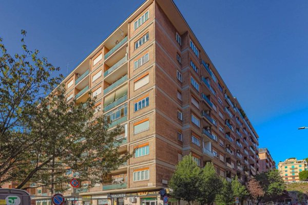 appartamento in vendita a Roma in zona Gianicolense