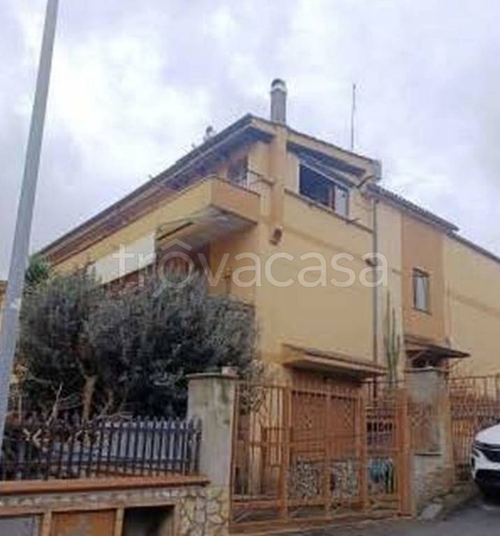appartamento in vendita a Roma in zona Prima Porta