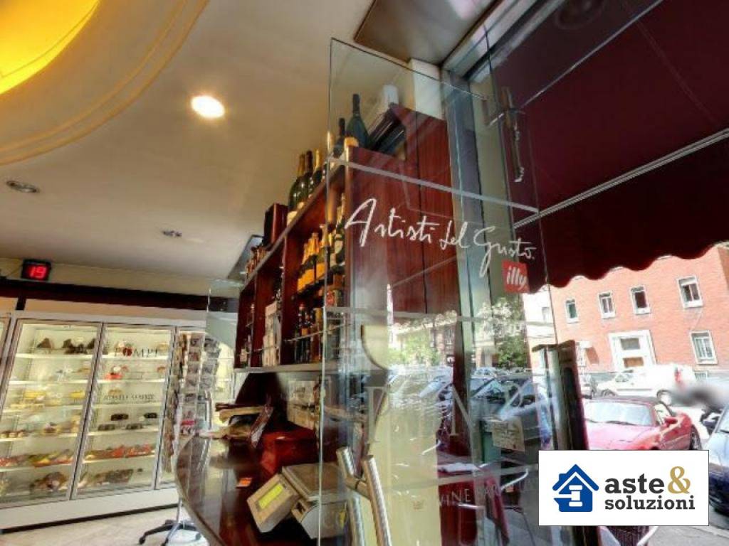appartamento in vendita a Roma in zona Appio Latino