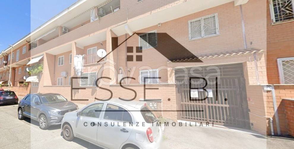casa indipendente in vendita a Roma in zona Acilia