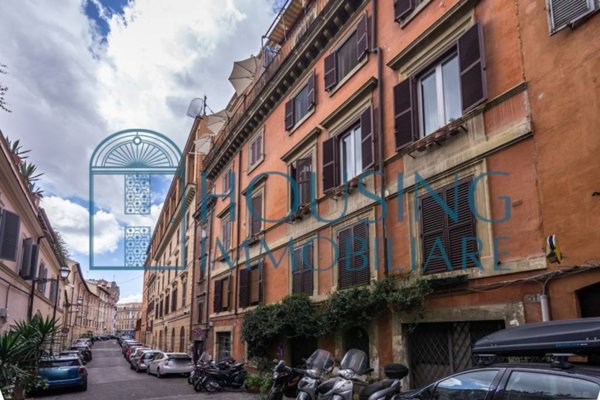 appartamento in vendita a Roma in zona Rione Monti/Campitelli