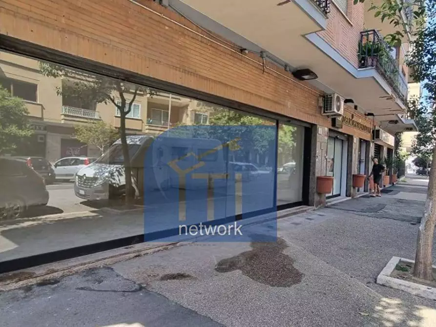 negozio in vendita a Roma in zona Ostia