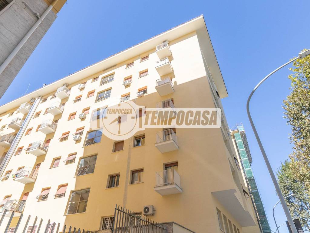 appartamento in vendita a Roma in zona Don Bosco