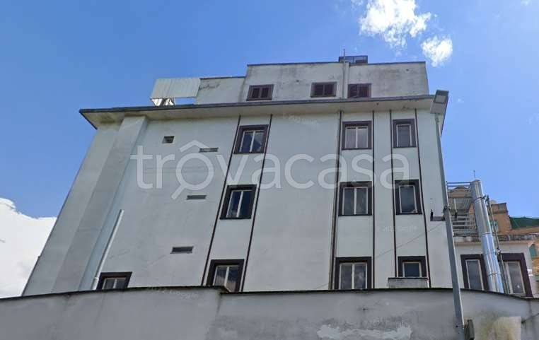 negozio in vendita a Roma in zona Labaro