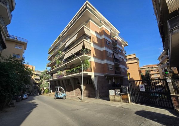 appartamento in vendita a Roma in zona Monte Sacro/Talenti