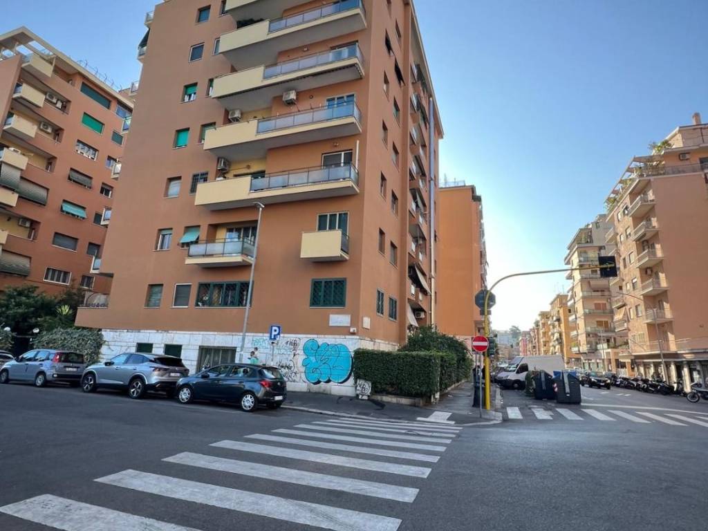 appartamento in vendita a Roma in zona Monte Sacro/Talenti