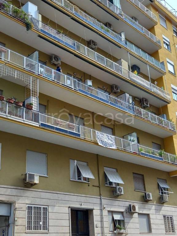 appartamento in vendita a Roma in zona Prenestino-Labicano