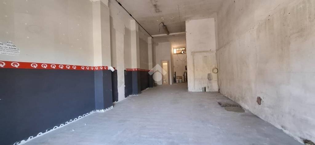 negozio in vendita a Roma in zona Ostia