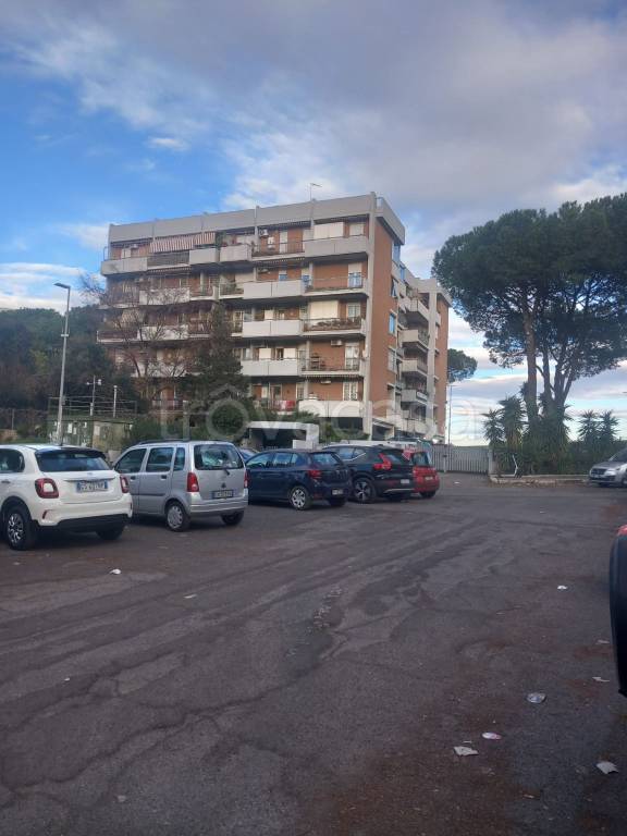appartamento in vendita a Roma in zona Torrino