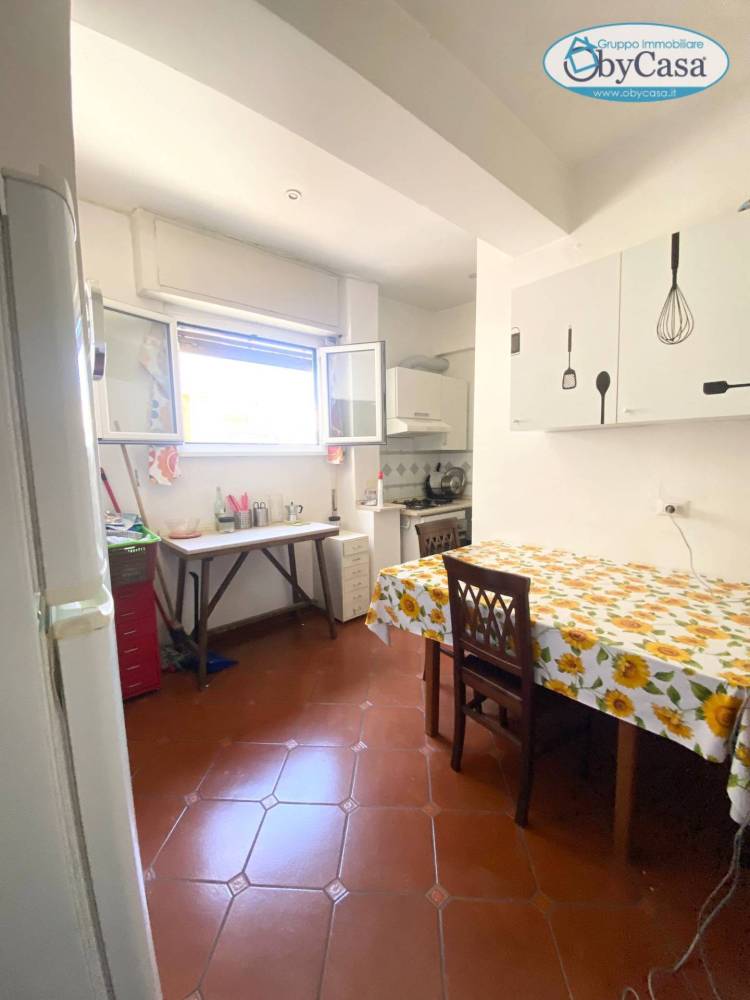 appartamento in vendita a Roma in zona Ostiense