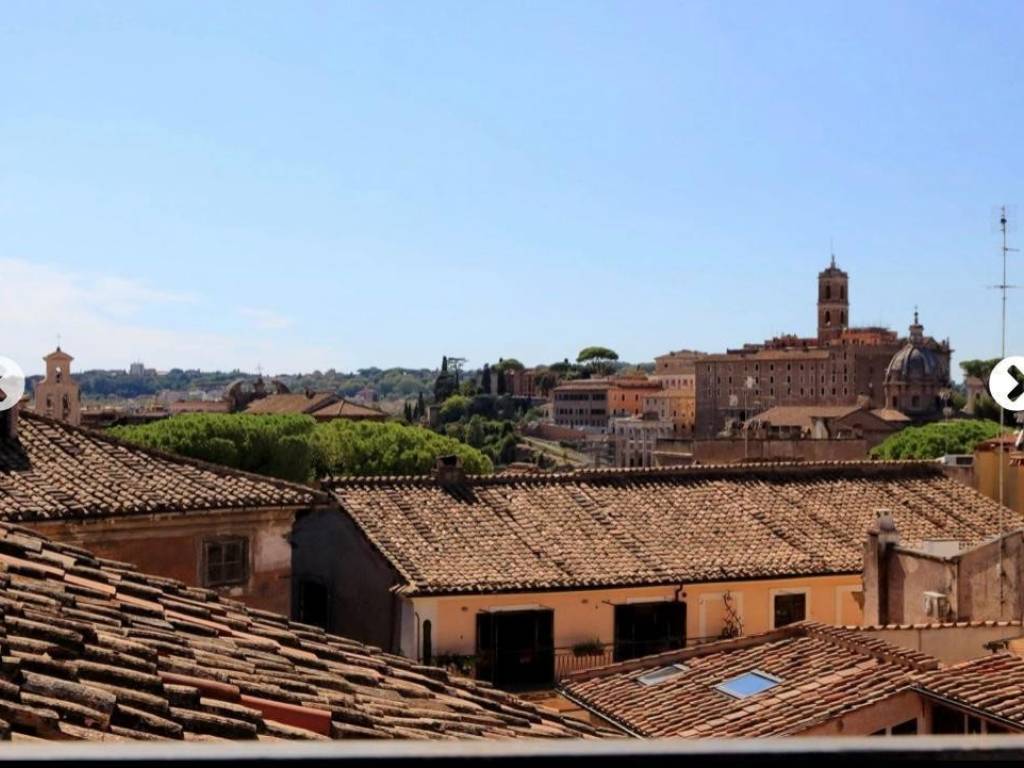 appartamento in vendita a Roma in zona Celio