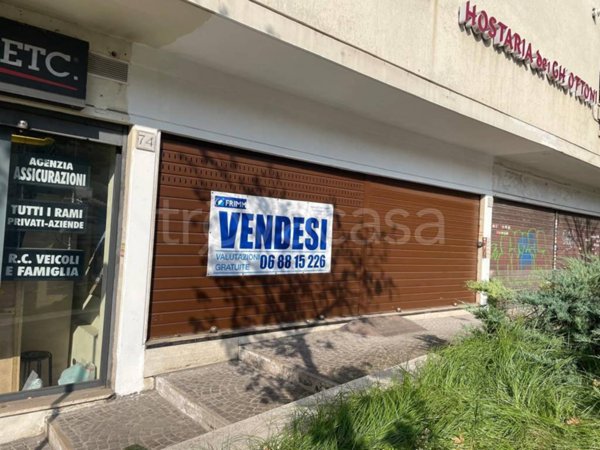 negozio in vendita a Roma in zona Castel Giubileo