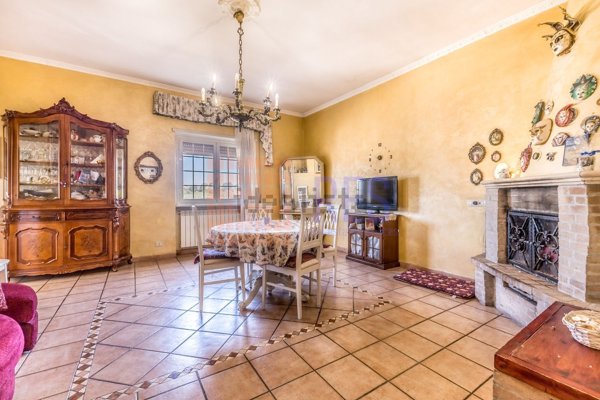 appartamento in vendita a Roma in zona Selva Candida