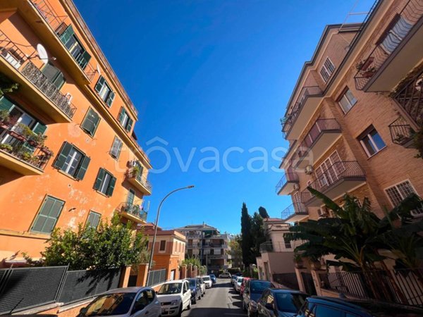 negozio in vendita a Roma in zona Gianicolense