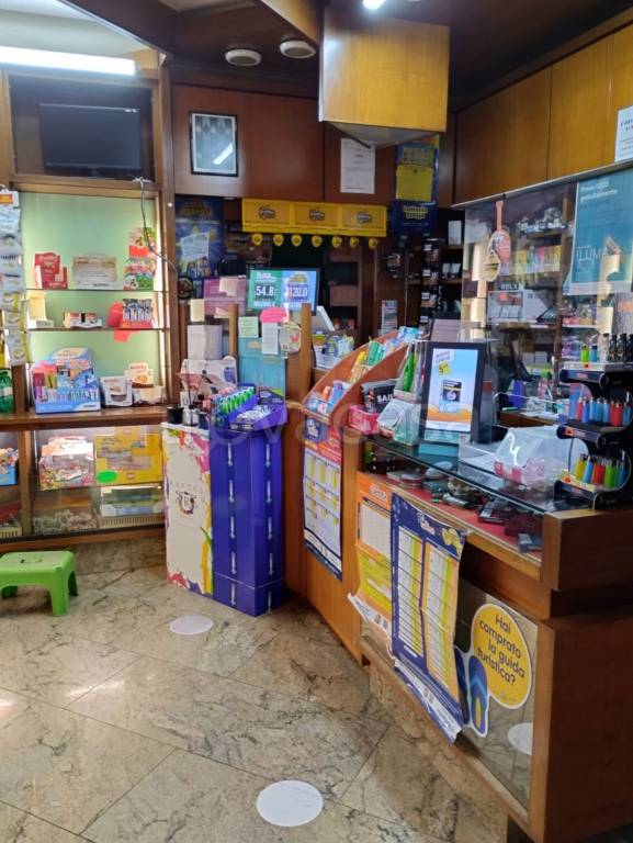 negozio in vendita a Roma in zona Centro Storico