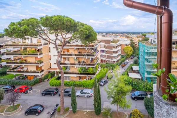 appartamento in vendita a Roma in zona Grottarossa