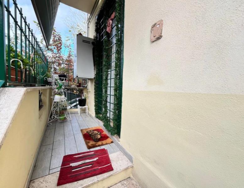 appartamento in vendita a Roma in zona Tomba di Nerone