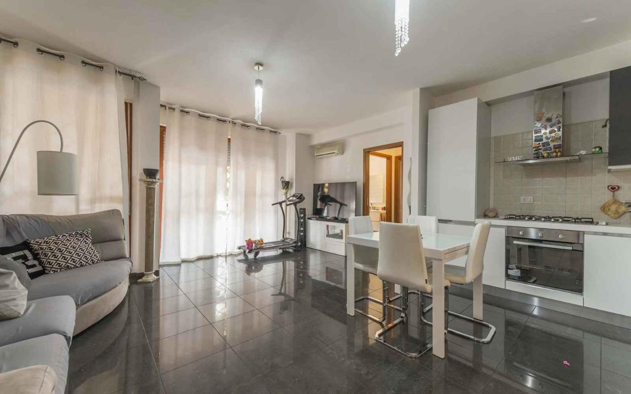 appartamento in vendita a Roma in zona Castelverde