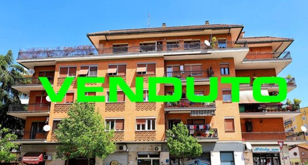 appartamento in vendita a Roma in zona Appio Claudio