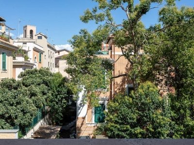 casa indipendente in vendita a Roma in zona Tuscolano