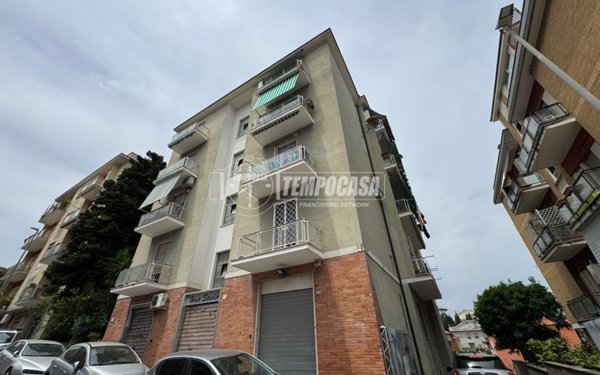 rudere in vendita a Roma in zona Tomba di Nerone