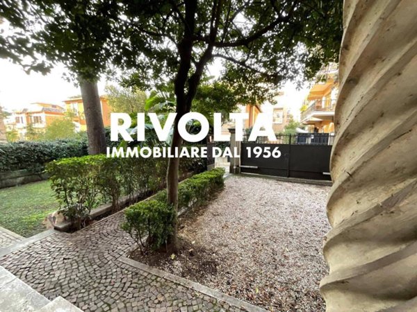 casa indipendente in vendita a Roma in zona Della Vittoria
