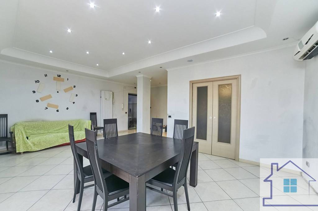 appartamento in vendita a Roma in zona Lunghezza