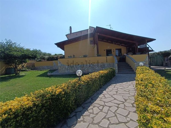 appartamento in vendita a Roma in zona Finocchio