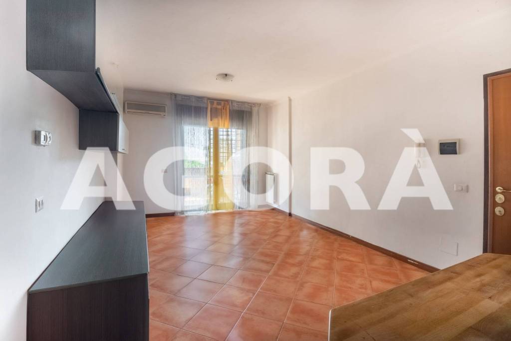 appartamento in vendita a Roma in zona Ponte di Nona