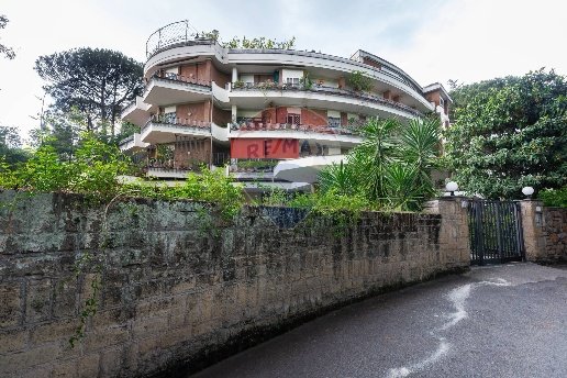 appartamento in vendita a Roma in zona Della Vittoria