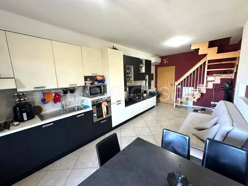 appartamento in vendita a Roma in zona Ponte Galeria