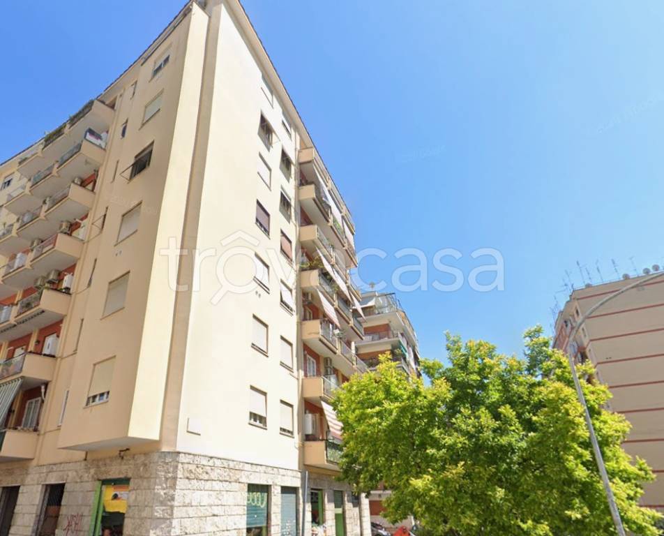 appartamento in vendita a Roma in zona Portuense