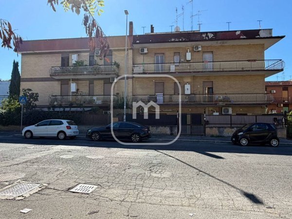 appartamento in vendita a Roma in zona Torre Maura