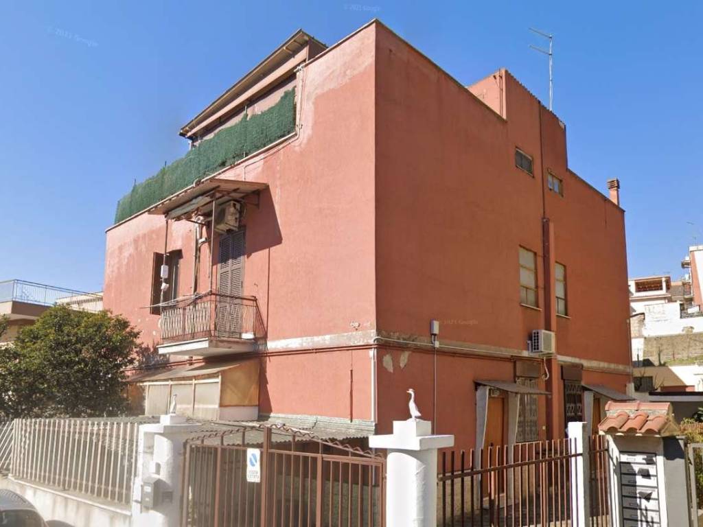 appartamento in vendita a Roma in zona Torre Maura
