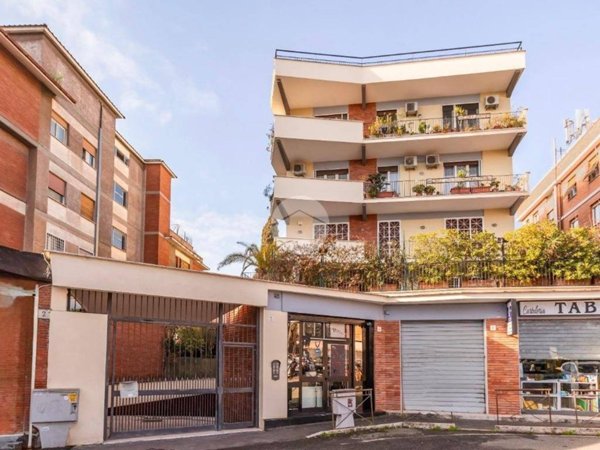 appartamento in vendita a Roma in zona Monte Sacro/Talenti