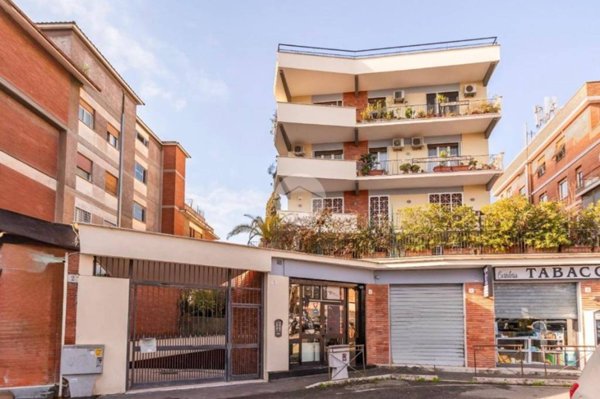 appartamento in vendita a Roma in zona Monte Sacro/Talenti