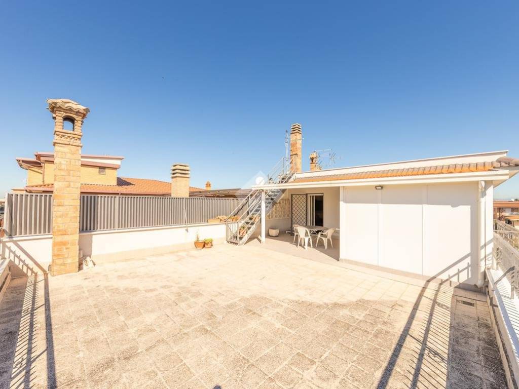 appartamento in vendita a Roma in zona Casal Morena