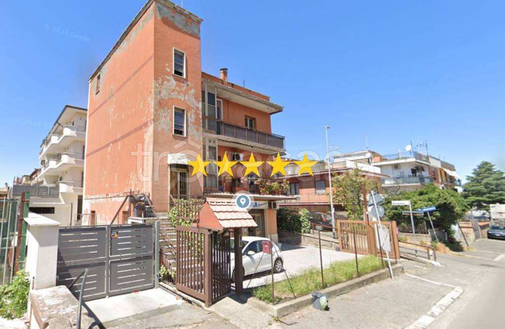 appartamento in vendita a Roma in zona Ponte di Nona