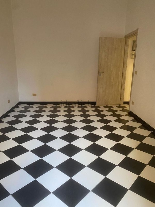 appartamento in vendita a Roma in zona Appio Latino