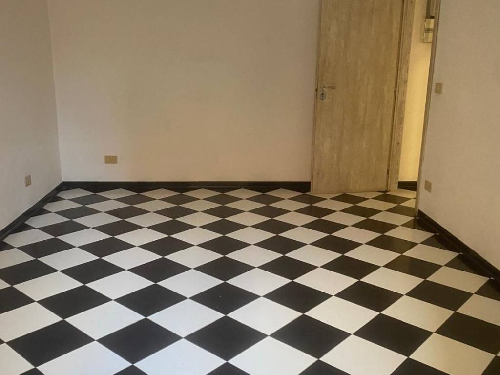 appartamento in vendita a Roma in zona Appio Latino