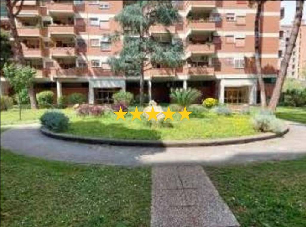 appartamento in vendita a Roma in zona Ardeatino